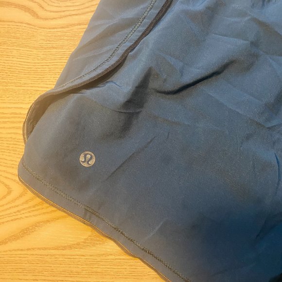 LULULEMON LINED SHORTS SIZE 10 - Picture 2 of 5